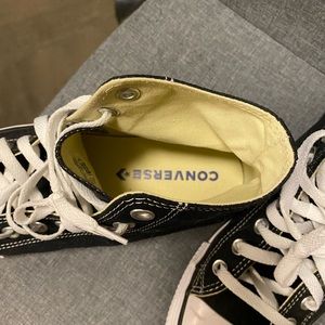 Womens size 9 Converse